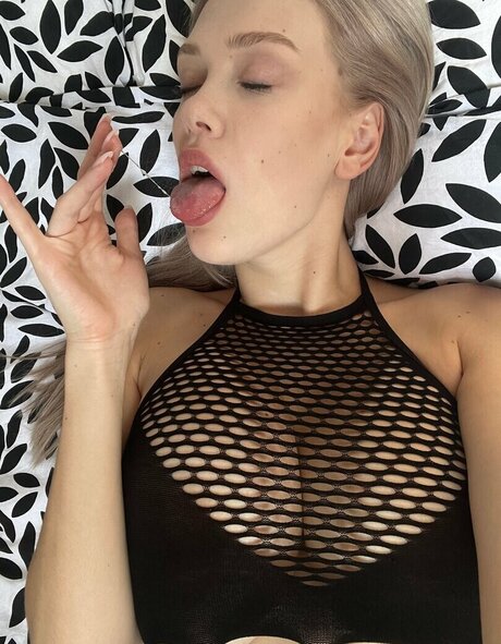 Rosy May star du porno nue img