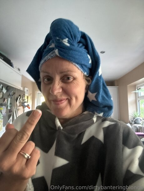 DirtyBanteringBlonde jolie star du porno img