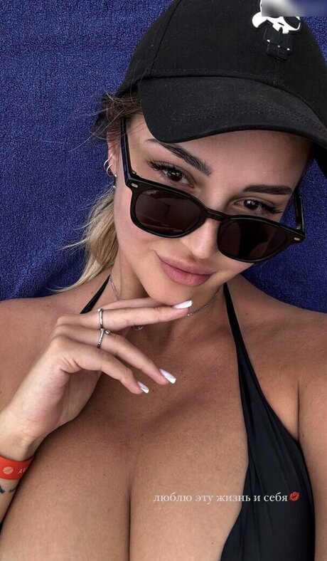 Marina nabokina modèle pornographique img