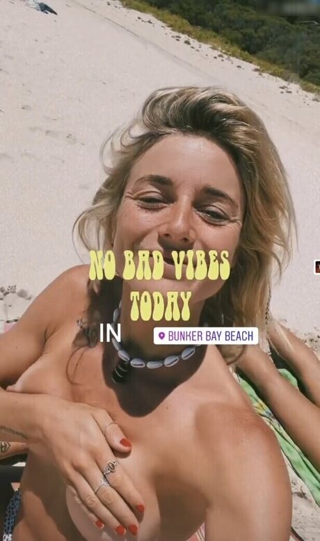 Janina Celine Jahn modèle chaud archive