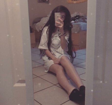 fans asiatiques de findom uniquement haut érotique collection