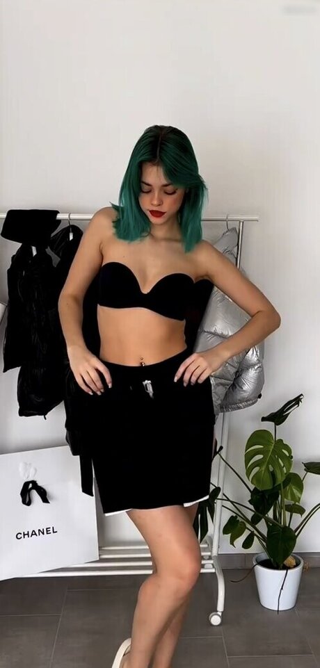 Vanessa Kunz haut de star du porno galerie