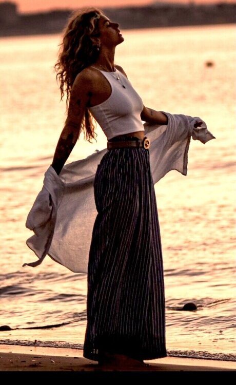 Nadine Bergmann modèle magnifique images