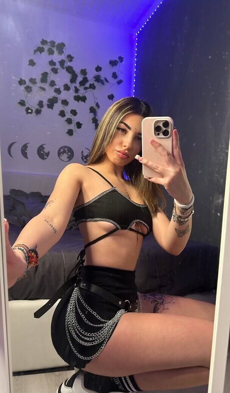 Luna Bufo mannequin archive