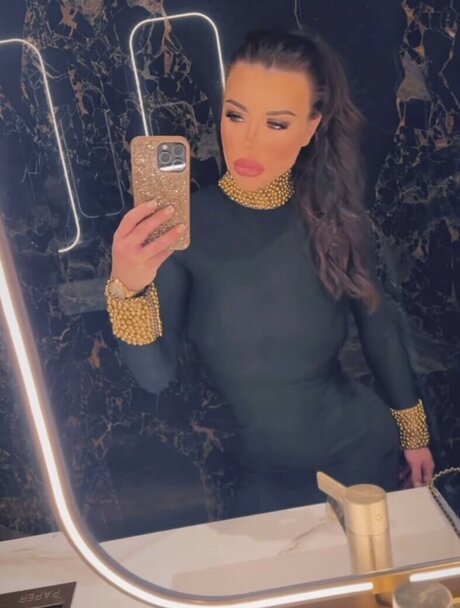 Germaine Love star du porno galeries