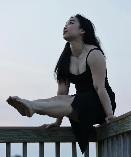 lilbignanc fit actrice sexy photo