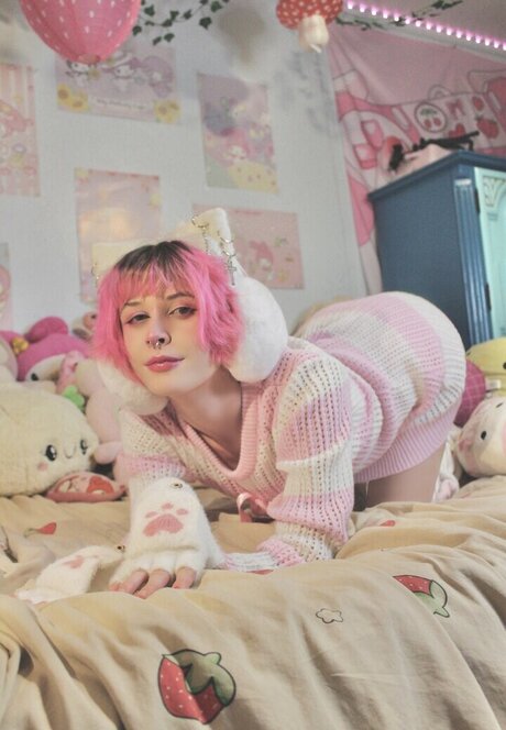 Strawbabyboy modèle nu images