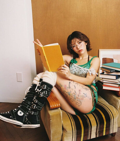 Ninonekw modèle de haute qualité archive