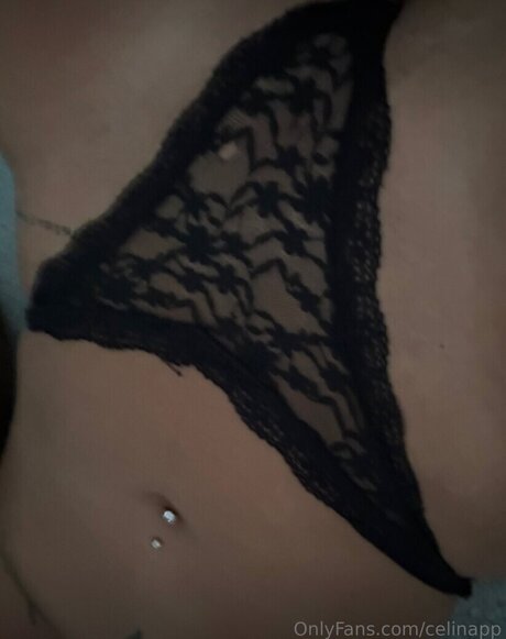 Celina Pop étoile nue des photos