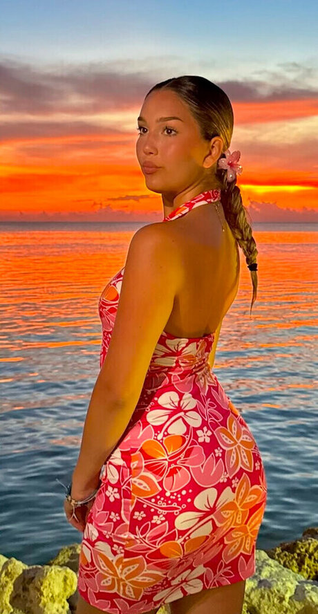 Kyara Maureen actrice sexy image