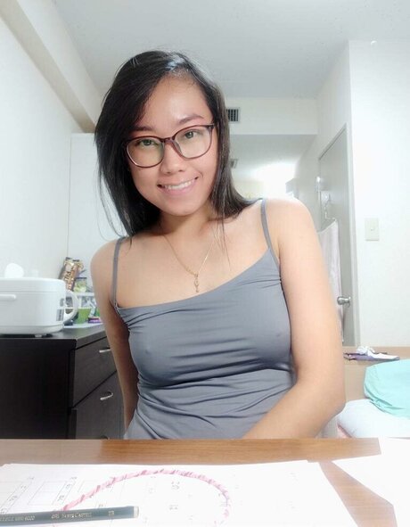 Mega Iori sexe star du porno des photos