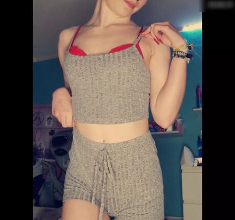 chaton courbé onlyfans meilleur érotique galeries