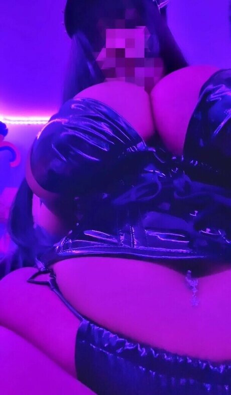 Yokopanx actrice artistique galerie