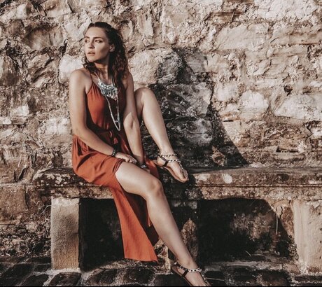 Regina Hixt étoile magnifique photo