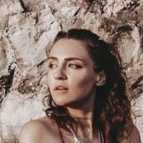 Regina Hixt nus star du porno galeries