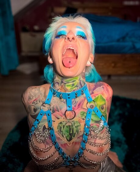 Therealcherryqueen actrice sexy photo