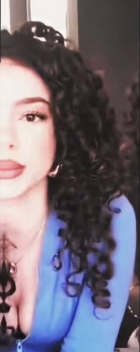 Demitra Kalogeras jolie étoile archive