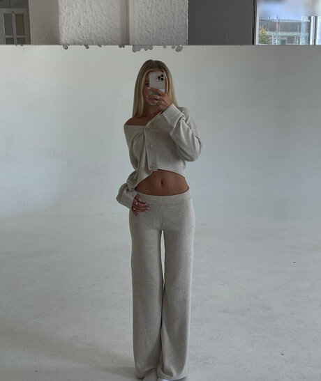 tétons percés onlyfans exclusif gratuit galeries