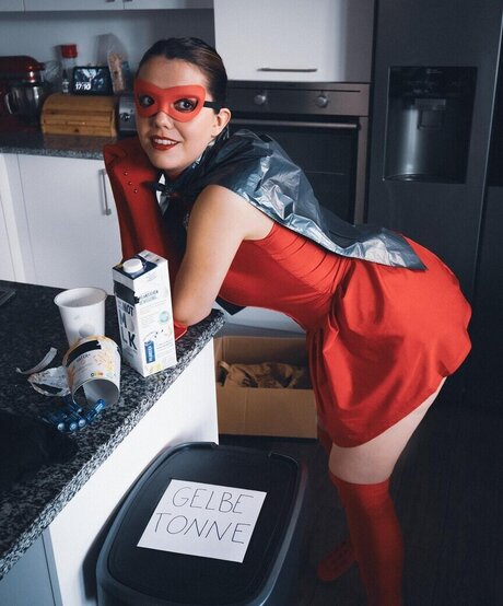 rousse aux gros seins onlyfans sexy érotique image