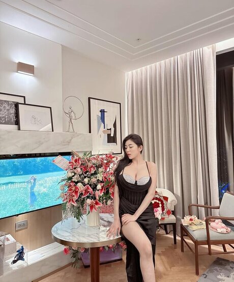 Pamela Safitri art star du porno galerie