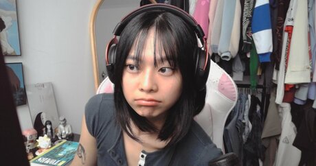 fans asiatiques célèbres libre nu des photos