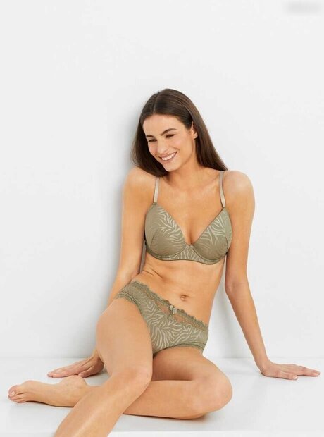 Paulina Fuchs étoile de haute qualité galeries