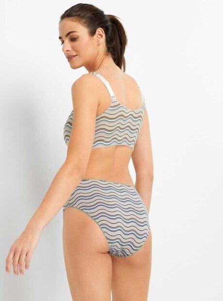 Paulina Fuchs actrice sexy des photos