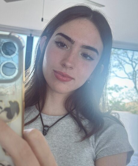 twink nu onlyfans sympa érotique images