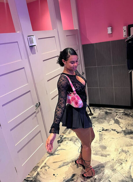 Satou Sabally actrice chaude collection