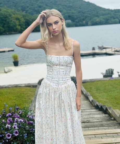 Claire Jameson top star galerie