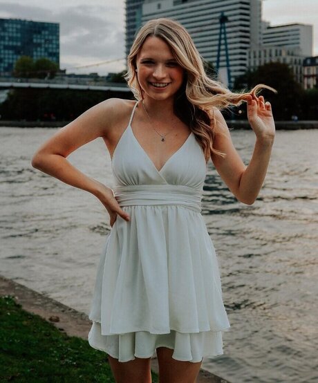 femme anale onlyfans art sympa collection