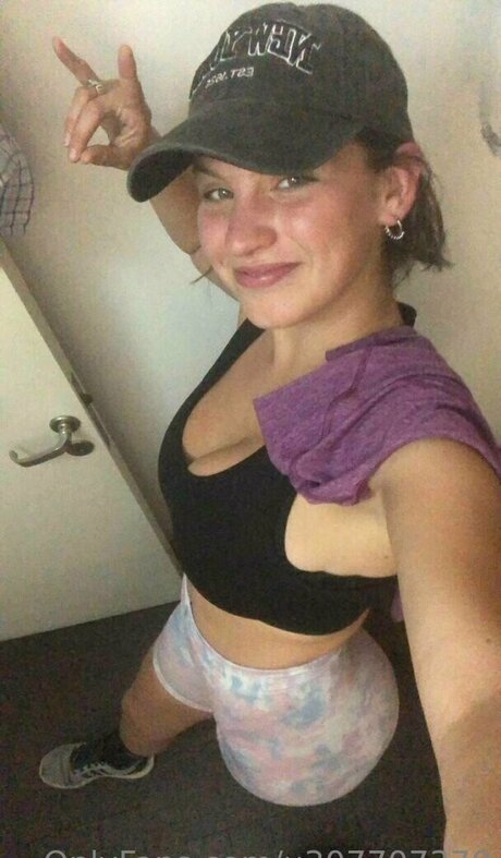 twink nu onlyfans art sympa photo