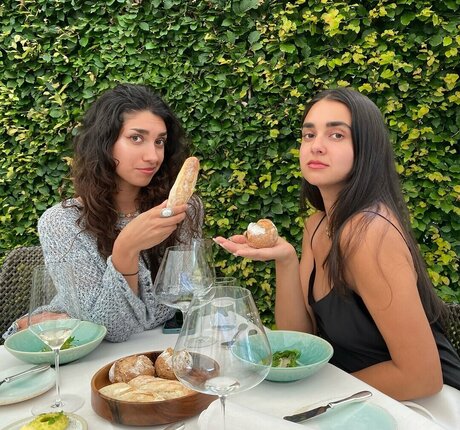 petite ébène onlyfans haut por image