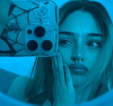 pavuk1 0 actrice artistique archive