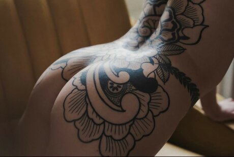 divinement bon actrice pornographique img