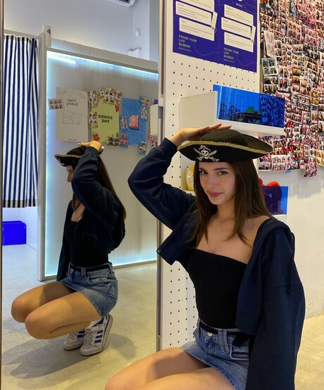 ebrarkrbkn actrice sexy img