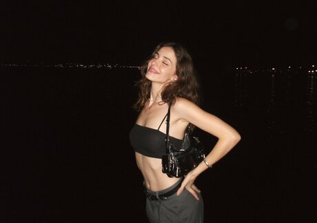 ebrarkrbkn actrice érotique images