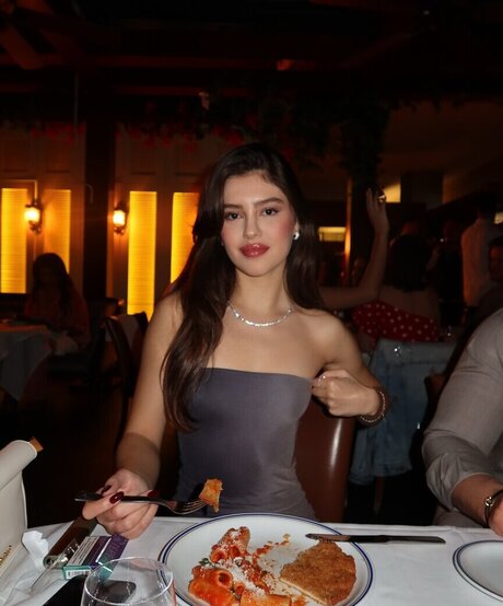 pom-pom girl nue onlyfans érotique de haute qualité photo