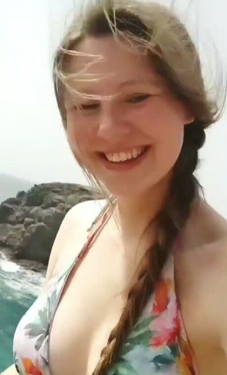 Affe auf Bike modèle érotique images