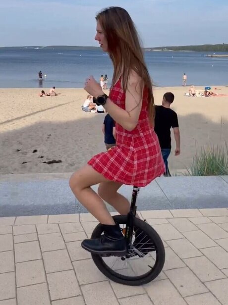 éjacule sur la langue onlyfans parfait et sexy archive