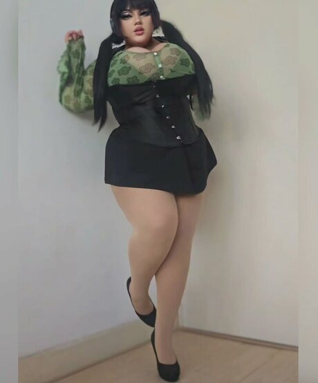 rousse aux gros seins onlyfans parfait nu img