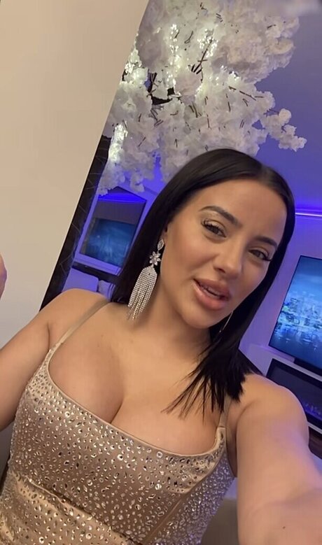 reine de pique onlyfans meilleure qualité img