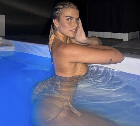 Sophie Schnur actrice sexy collection