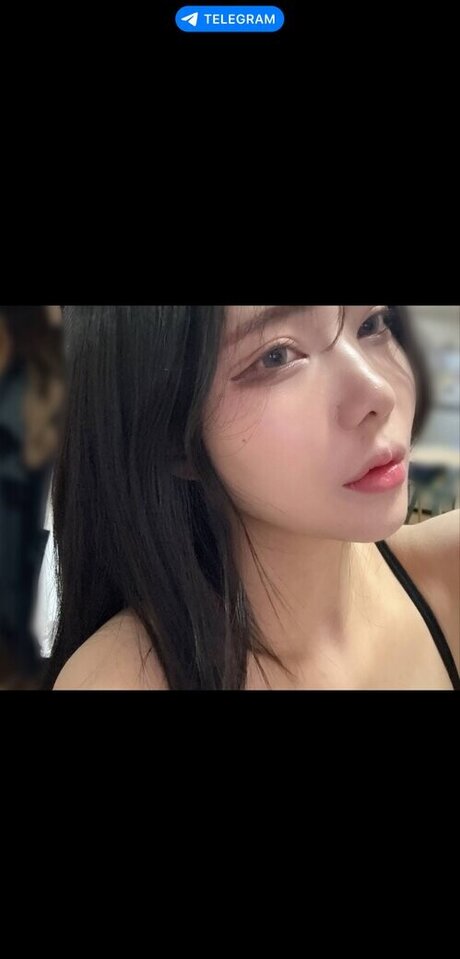 ehxoehlstkfka0 modèle chaud images