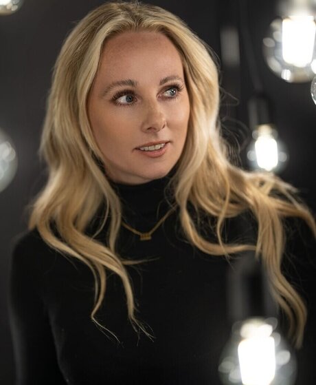 pom-pom girl asiatique onlyfans xxx meilleur archive