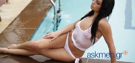 Dimitra Alexandraki modèle adulte collection