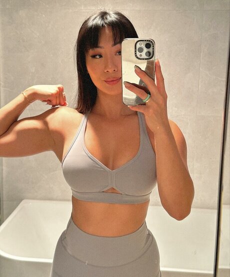 Megumi Kimura nus de stars du porno img