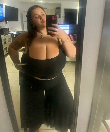 Mikaash modèle gratuit image