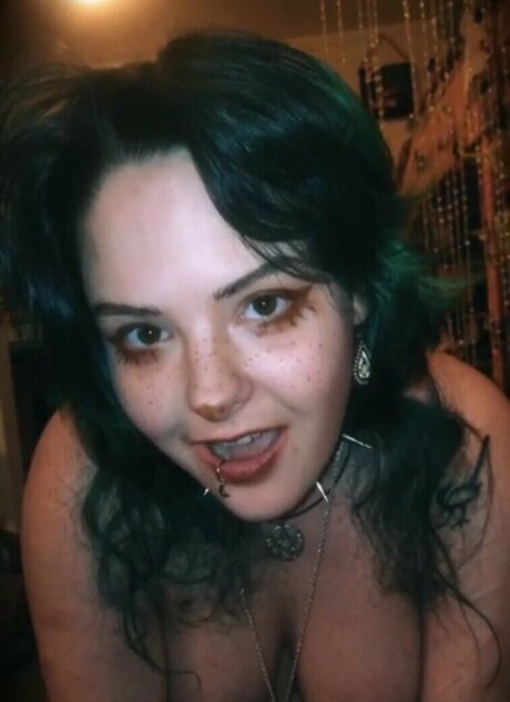 Pinegreentea modèle xxx galerie