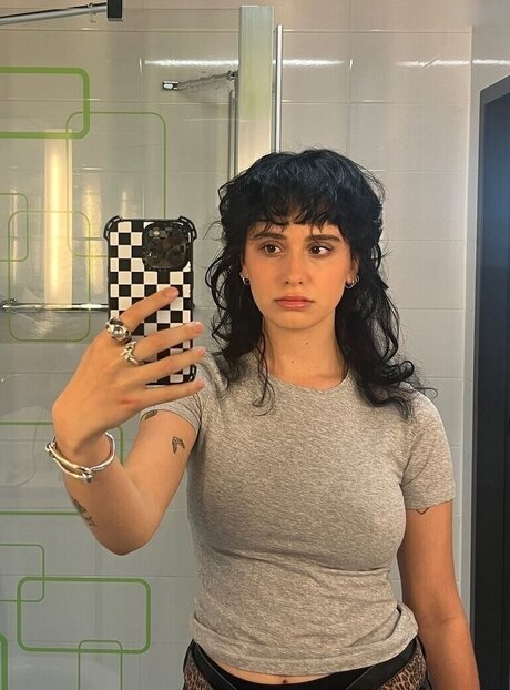 Dina Ratner star du porno sympa img